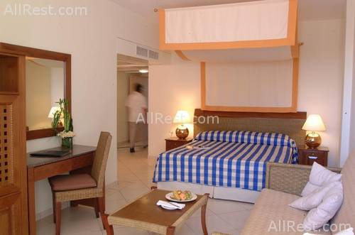 Miramare Beach Hotel 12